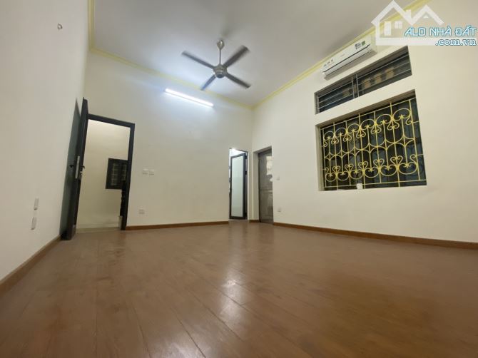 Cho thuê nhà nguyên căn Thịnh Quang , Đống Đa ,DT 32m2 x5 tầng giá 10tr5/ tháng. - 3