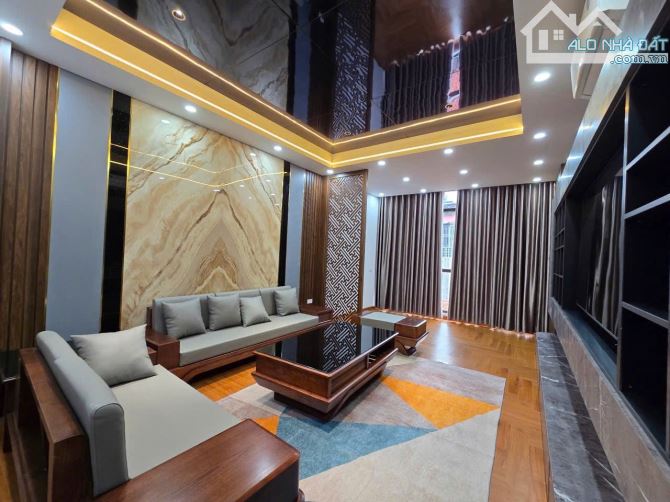 Bán nhà ngõ 67 Nguyễn Văn Cừ, DT 44/48m, 7 tầng thang máy, MT 4m, giá 12.75 tỷ, ngõ oto. - 3