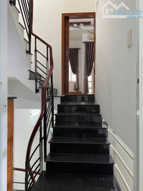 NHÀ Q11,3 TẦNG MỚI ĐẸP BTCT - HẺM XE HƠI,KO LỘ GIỚI,NGAY ĐẦM SEN,72M2(4×18M),5PN,CHỈ 7XX T - 4