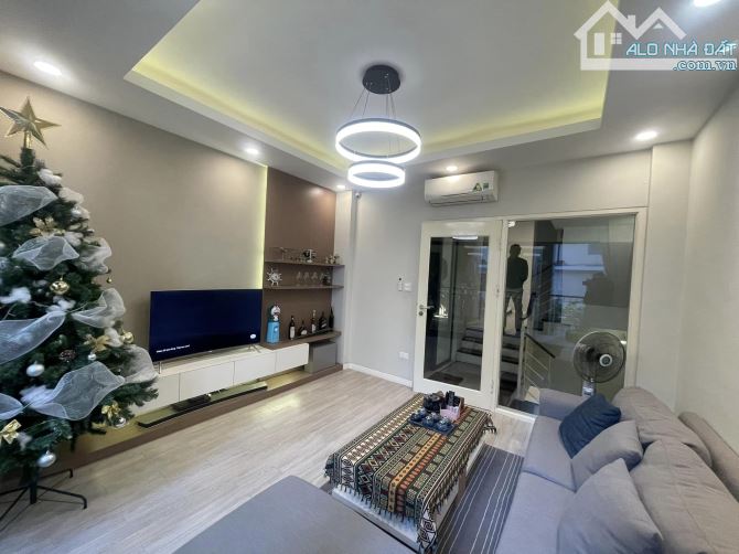 Bán nhà Đại từ-50m2 x 5tầng,giá 7.83tỷ,oto đỗ cửa,gần đường,đẹp,ở luôn - 4