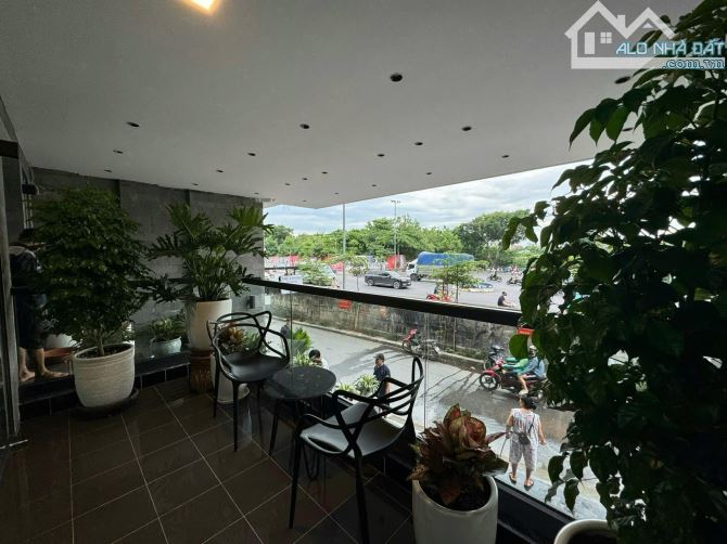 Bán Biệt thự  Mặt phố Nghi Tàm Tây Hồ. Diện tích 140m. Giá 75 tỷ - 4