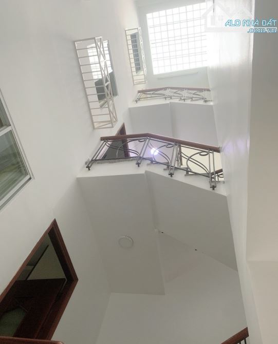 QUANG TRUNG - ĐƯỜNG 10M KINH DOANH - 75M2 (4,5M x 17M), 4 TẦNG - GIÁ TỐT - 4