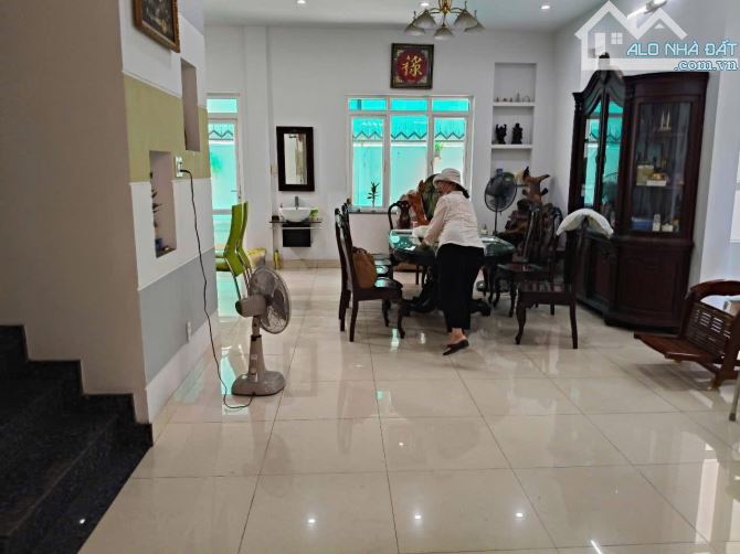 Bán Biệt Thự đường số 49, Bình Tân khu Tên Lửa, 10x20m, 25 tỷ - 4