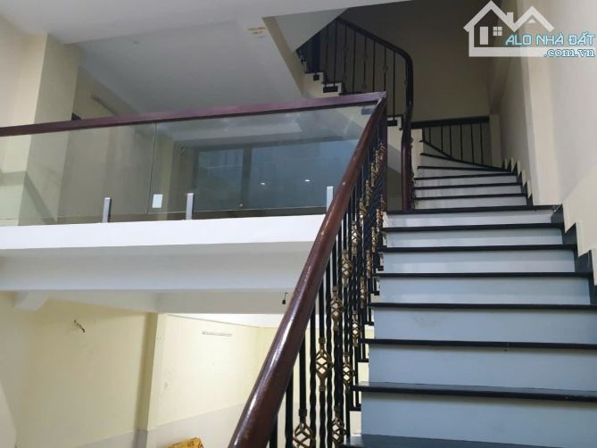 SIÊU PHẨM TÂY NAM LINH ĐÀM – Ô TÔ TRÁNH – VỈA HÈ – VP/KINH DOANH – FULL NỘI THẤT . - 4