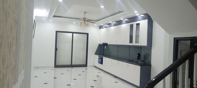 BÁN NHÀ QUẬN HOÀNG MAI 76M 5 TẦNG NHÀ ĐẸP GARA Ô TÔ GẦN PHỐ - 4