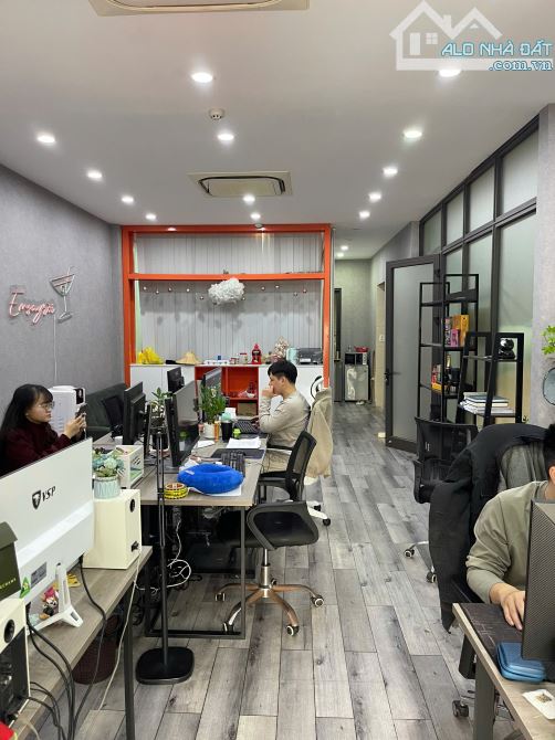 Bán nhà mặt phố Cốm Vòng, Cầu Giấy. Diện tích 60m2, 7 tầng,thang máy. Giá 36 tỷ - 4