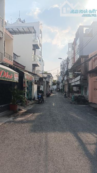 BÁN NHÀ TÂN BÌNH ÂU CƠ GẦN VÒNG XOAY LÊ ĐẠI HÀNH 3 MẶT TIỀN 70M2 CHỈ 7 TỶ - 4