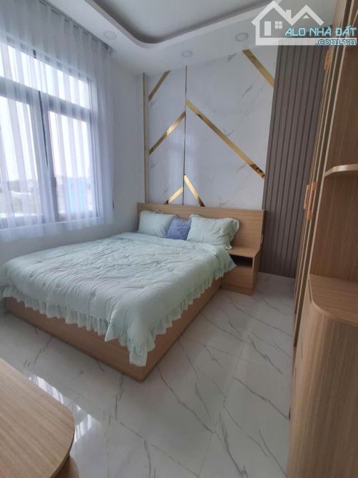 Bán Nhà 4 Tầng BTCT Huỳnh Tấn Phát -Quận 7- 51M2 - 4
