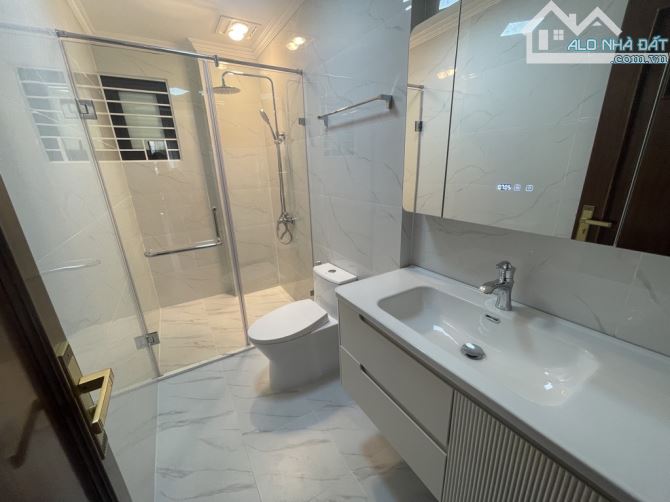 BÁN NHÀ CẦU GIẤY - Ô TÔ 2 MẶT THOÁNG - KINH DOANH - Ô TÔ TRÁNH - 6 TẦNG THANG MÁY - DT63m2 - 4