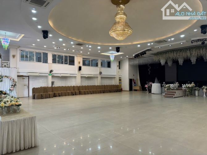 Cho thuê siêu phẩm nhà hàng mặt tiền đường 2/9, đoạn tập trung dãy nhà hàng đông đúc - 4