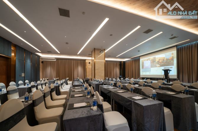 KHÁCH SẠN 4 SAO - 99 PHÒNG- MT PHỐ NHẬT- NGANG 25M- HỒ BƠI- GYM-SPA- GIÁ: 2,5 TỶ/TH - 3