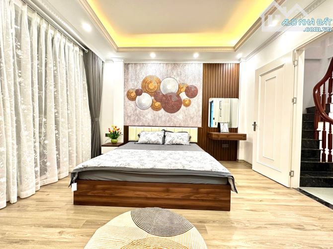 Bán nhà Trung Kính, trung tâm Cầu Giấy, nhà đẹp, ngõ to: 35m2, 5 tầng, mặt tiền 4.5m, 8 tỷ - 4