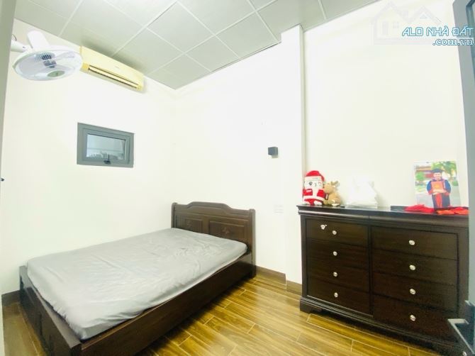 Bán nhà 2 tầng Lưu Trọng Lư -70m2, 6tỷ700tr -nhà 2 tầng đẹp gần sông, trung tâm Hải Châu - 4