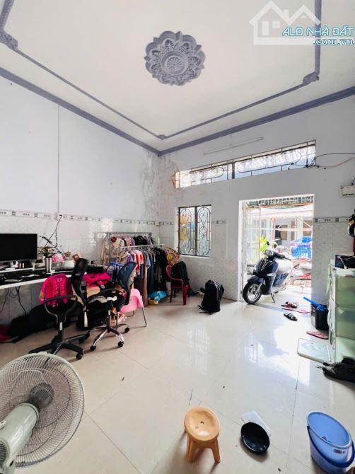 Nhà cấp 4 đường TÂN CHÁNH HIỆP 34, phường TÂN CHÁNH HIỆP, Q12, dt 60m2 (5mx12m). 3,75Tỷ - 4