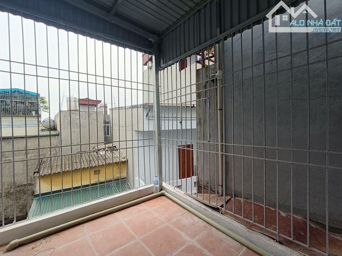 Bán nhà đẹp,gần oto , gần hồ , ở luôn ,quận Hoàng Mai 36m4tầng chỉ 5,68 tỷ . - 4