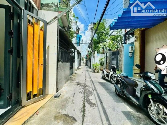 NHỈNH 4 TỶ - NHÀ ĐẸP TÂN SƠN TÂN BÌNH - GẦN NHÀ GA T3 SÂN BAY TÂN SƠN NHẤT - 50M2 - 2 BTCT - 4