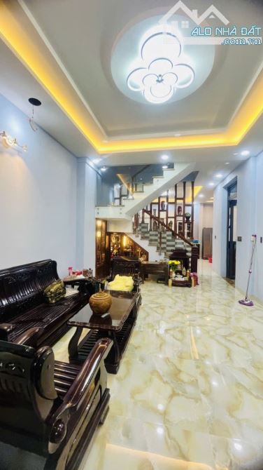 HIẾM NHÀ 2TẦNG - HẺM XE HƠI - ĐƯỜNG ĐỖ XUÂN HỢP, PHƯỚC LONG B - 100M²(5×20) - CHỈ 5.2TỶ. - 4