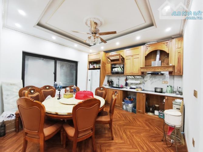 Siêu phẩm 5 tầng Việt Hưng, Thang máy, nội thất đẳng cấp Gara ô tô, 95m, MT 6m, nhỉnh 22tỷ - 4