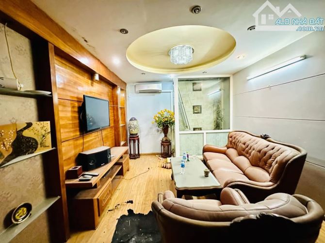 Bân  nhà phố Đống Đa  dân xây, khu vực nhiều tiện  ích  ngõ thoáng 20 m ra đường oto - 4