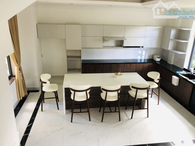 VILLA 2 MẶT TIỀN KHU BIỆT THỰ CAO CẤP Ở MĂNGLIN PHƯỜNG 7, 210M2 4PN 5WC GIÁ 13.5 TỶ TL - 4