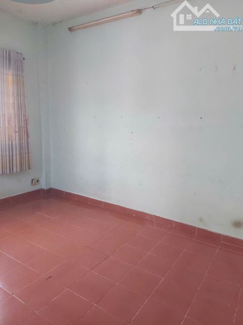 NHÀ LÔ GÓC KHÔNG LỘ GIỚI – 2 TẦNG – 45M² – HOÀN CÔNG ĐẦY ĐỦ – GIÁ CHỈ 5.5 TỶ - 4