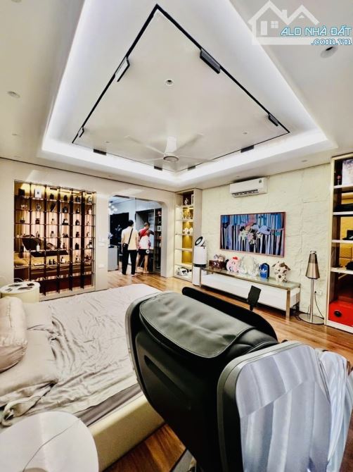 BÁN NHÀ NGUYỄN ĐỨC CẢNH - LÔ GÓC - GARA Ô TÔ - DT 65M x 7 TẦNG THANG MÁY. GIÁ BÁN 23.35 TỶ - 4