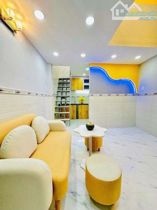 NHÀ 3 TẦNG GIÁP KÊNH TÂN HOÁ - 20M2 - MỚI ĐẸP - chỉ 2,38 tỷ - 4