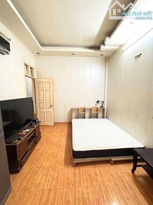Bán nhà đẹp đường Láng. 43m2, 4 tầng, ô tô vào, 10.9 tỷ - 4