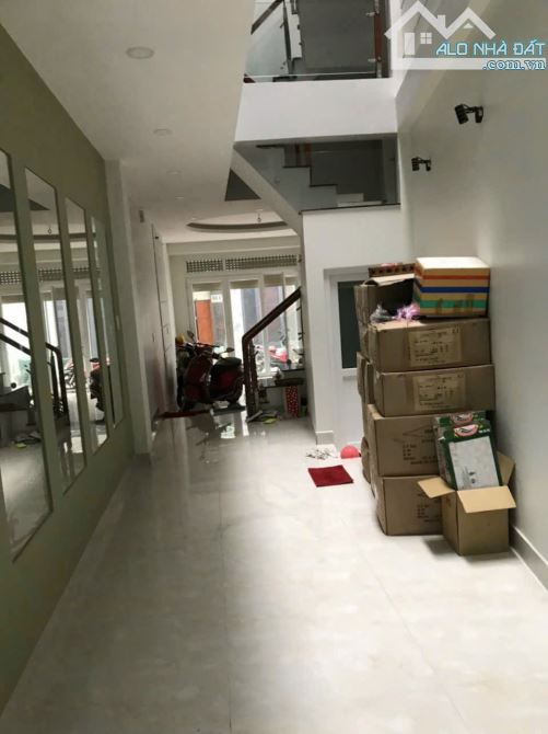 NHÀ 3LẦU HXH ĐƯỜNG CỐNG LỞ , P15 , QUẬN - TÂN BÌNH - 4
