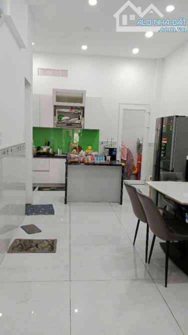 BÁN NHÀ 4 TẦNG KHU PHÂN LÔ LÊ VĂN QUỚI MÃ LÒ 52M2 CHỈ HƠN 5 TỶ - 4