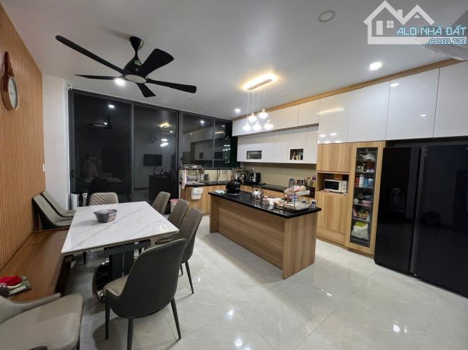 Bán nhà HXT Lê Thị Hồng 90m2 ngang 5m 4 tầng đẹp ngay chợ Căn Cứ KD sầm uất 14 tỷ. - 4