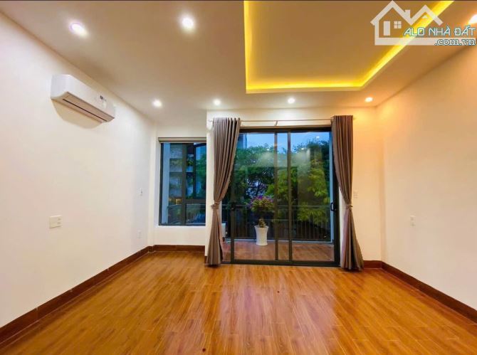 Bán nhà 3 tầng đúc đường HÒA MINH 7 - Hướng đông nam - Giá 5ty5 tl - 4