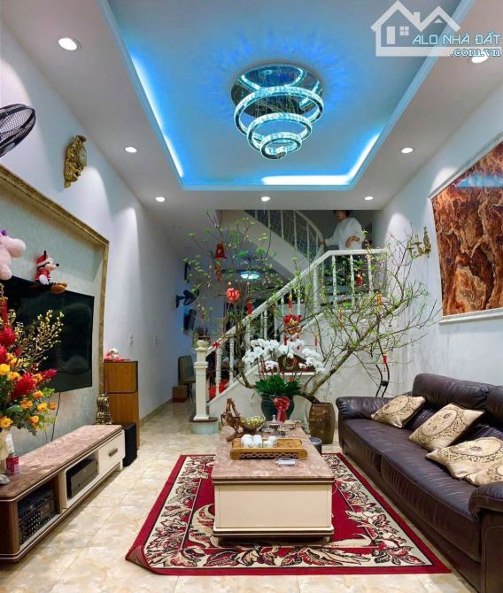 Nhà đẹp Trương Định 82m2, 4 tầng, 6 phòng ngủ, mt 6.6m, ôtô vào nhà, chỉ 15m ra phố 14.5 ỷ - 4