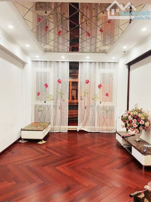 Bán nhà phân lô ô tô Khuất Duy Tiến 60m2, 5 tầng, 2 thoáng, gara ô tô, kd, chỉ 18 tỷ. - 4