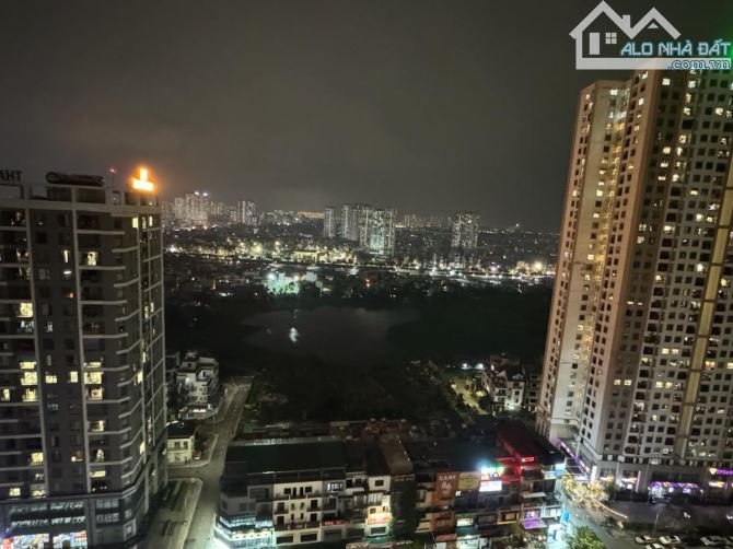 Bán căn hộ Chung Cư CT36B, View Hồ. 2 Ngủ mới đẹp, DT68m2. Giá 4.5 Tỷ - 5