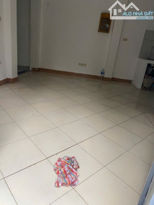 CƠ HỘI VÀNG AN CƯ LẬP NGHIỆP TẠI YÊN HÀ,YÊN VIÊN! NHÀ C4 NGÕ 3 GÁC 33,7M2 GIÁ 2.450 TỶ - 5