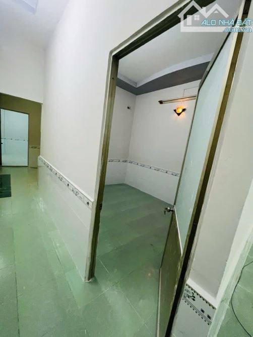 Nhà cấp 4 đường THỚI AN 11, phường THỚI AN, Q12, dt 76,8m2 (4mx19,2m). 3,68Tỷ - 5