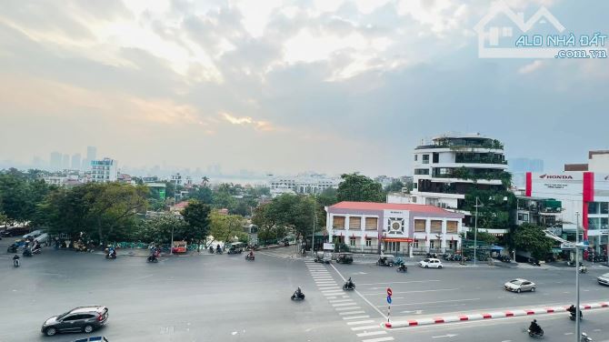 Bán Biệt thự  Mặt phố Nghi Tàm Tây Hồ. Diện tích 140m. Giá 75 tỷ - 5