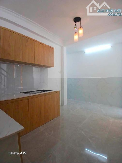 BÁN NHÀ MỚI TÂN THỚI HIỆP 21 Q.12 - HẺM 3.5M- 2 TẦNG BTCT- 43 M2, NGANG 4.5M- GIÁP GÒ VẤP- - 5