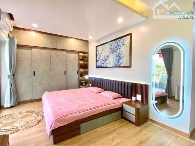 CỰC HIẾM- DUY NHẤT 1 CĂN VIEW VƯỜN HOA- MẶT TIỀN CỰC ĐẸP – 2 MẶT THOÁNG ĐẸP NHẤT KHU – VỈA - 5