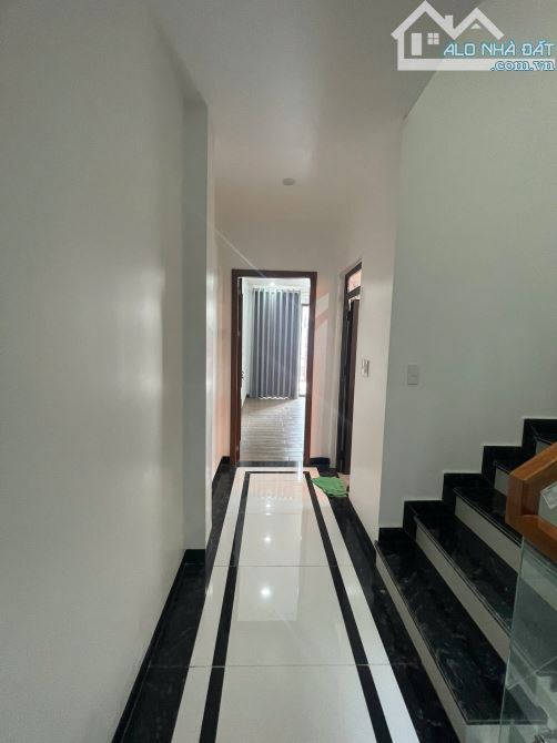 Cần bán ngay Nhà 4 tầng mới cực đẹp, oto vào tận nhà - Ngõ 739 Nguyễn Văn Linh, Hải Phòng - 5