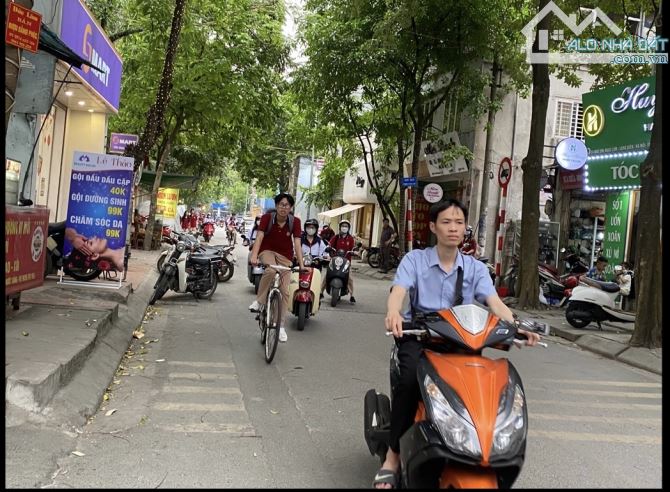 NHÀ PHỐ NGỌC LÂM,DÂN XÂY CHẮC CHẮN,THÔNG SỐ ĐẸP,50M,3T ĐẦY ĐỦ CÔNG NĂNG,GIÁ ĐẦU TƯ. - 5