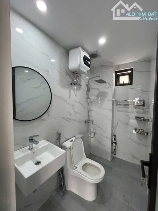 CHUNG CƯ MINI 7 TẦNG THANG MÁY. NGÕ CHỢ KHÂM THIÊN, 30m2 Mặt Tiền 4.5m, Giá 7,5 Tỷ - 5