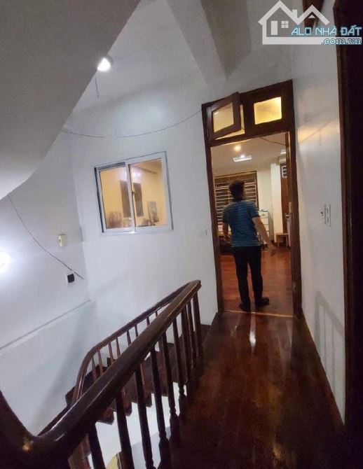 Bán nhà ngô thì nhậm hà đông. 45m2. 5 tầng . Mt5m - 5
