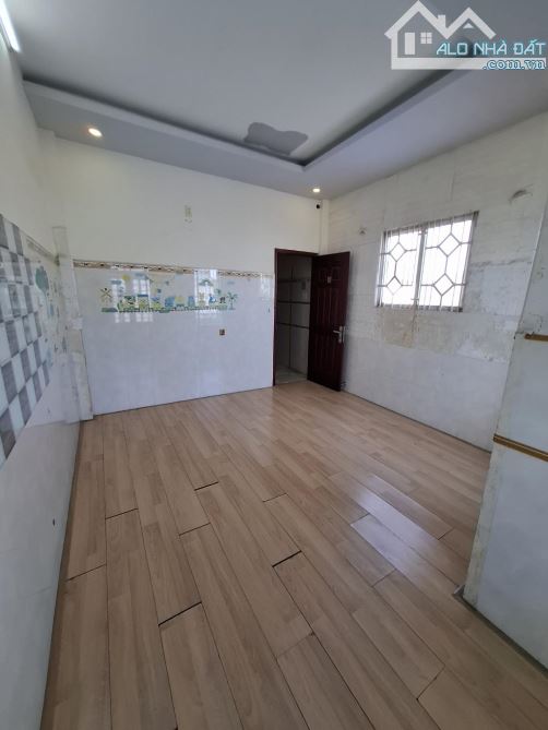 Nhà 3 Tầng ,55M2 Phạm Thế Hiển Q.8 Giá tốt ,Hẻm thông Giá chỉ 4.5 Tỷ - 5