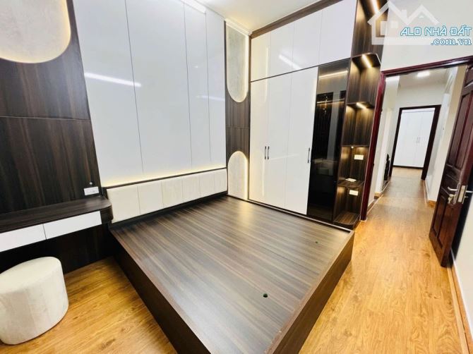 Bán Nhà Ngõ Kinh Doanh Lê Đức Thọ Nam Từ Liêm – Oto Vào – 45m2x5t – Nở Hậu – Giá Chỉ 13.2 - 5