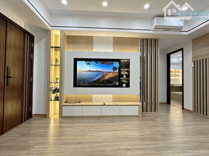 CHUNG CƯ CÓ SỔ 80 M , 3 NGỦ GIÁ 4.6 TỶ - 5