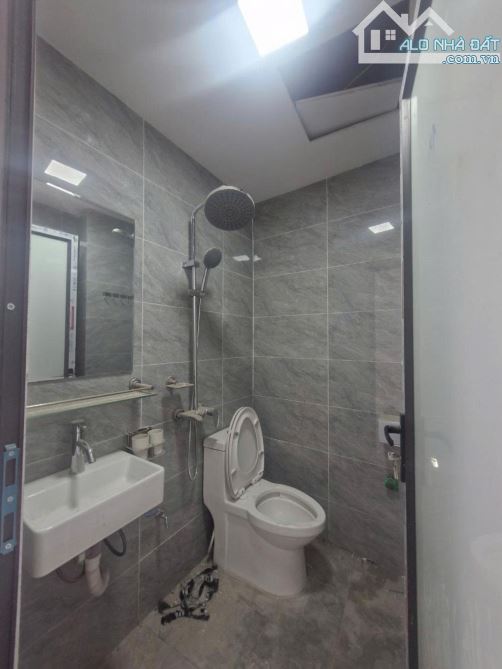 Mặt phố Cầu Đơ 5_Nở hậu_Kinh doanh sầm uất_Dòng tiền_Pháp lý chuẩn_38 m2_9 tỷ 4 - 5