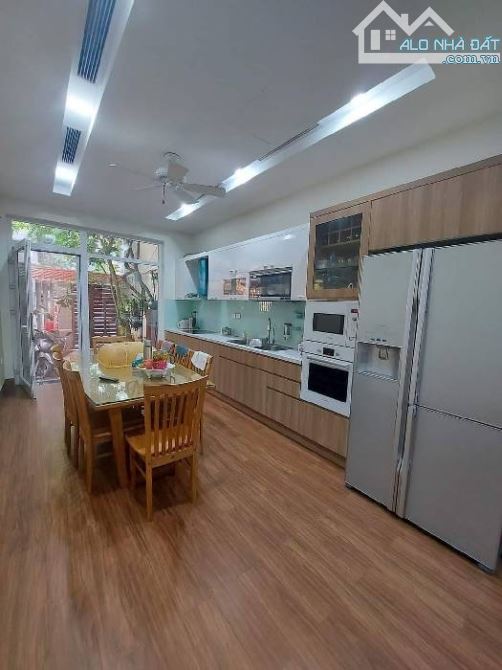 BÁN NHÀ MẶT NGÕ 390 NGUYỄN VĂN CỪ LONG BIÊN VỈA HÈ Ô TÔ TRÁNH KINH DOANH CÁC LOẠI  25 TỶ - 3