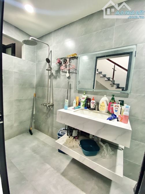 HẺM Ô TÔ 1 SẸC LÊ TRỌNG TẤN - SÁT AEON TÂN PHÚ - 65M2 - 3 TẦNG XÂY MỚI - NHỈNH 6 TỶ - 5